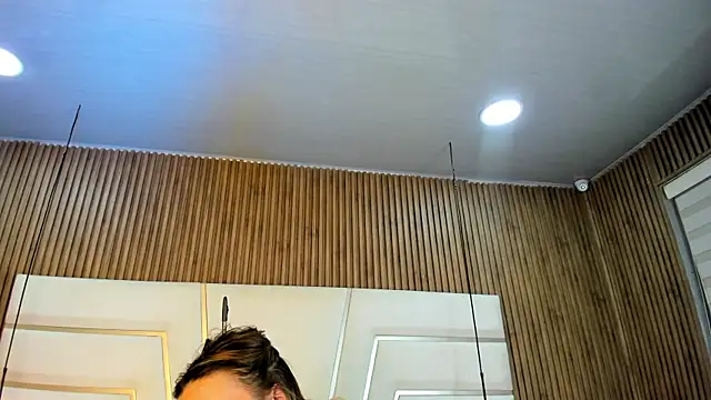 Snapshot of Xara_Shadow chatting on April 2, 2026, 11:22 pm Xara Shadow online show from April 2, 2026, 11:22 pm