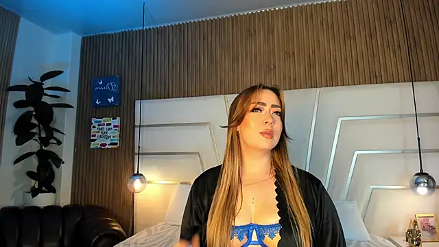 Snapshot of Xara_Shadow chatting on March 27, 2026, 11:38 pm Xara Shadow online show from March 27, 2026, 11:38 pm