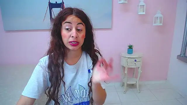 Snapshot of scarlett_clyde chatting on March 14, 2026, 12:22 pm scarlett clyde online show from March 14, 2026, 12:22 pm