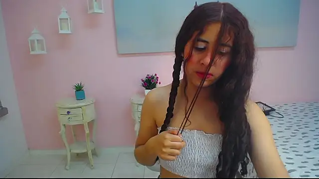 scarlett clyde online show from February 26, 2026, 12:27 pm