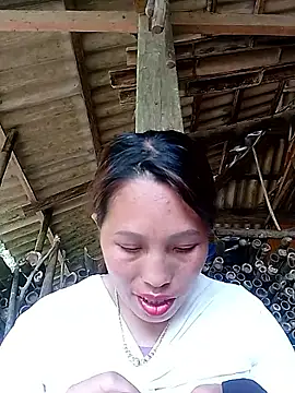 Snapshot of Gummiesu chatting on March 2, 2026, 8:43 am Gummiesu online show from March 2, 2026, 8:43 am