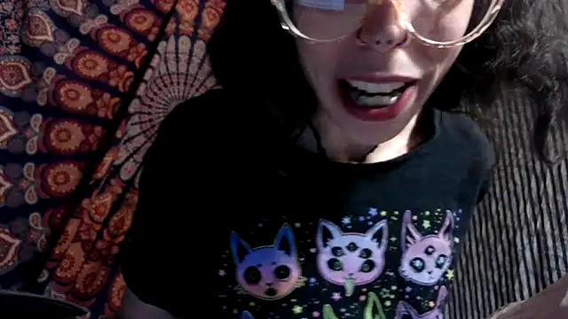 Snapshot of xxEMMxxx chatting on February 17, 2026, 7:38 am xxEMMxxx online show from February 17, 2026, 7:38 am