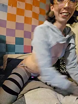 Snapshot of xxEMMxxx chatting on March 4, 2026, 5:59 am xxEMMxxx online show from March 4, 2026, 5:59 am