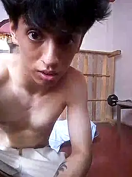 Snapshot of angelguere chatting on April 4, 2026, 10:16 pm angelguere online show from April 4, 2026, 10:16 pm