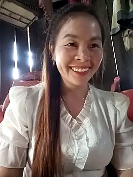 Bling sexy online show from February 15, 2026, 8:35 am