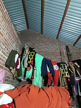 Snapshot of Jooj- chatting on February 22, 2026, 1:46 pm Jooj- online show from February 22, 2026, 1:46 pm