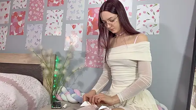 Liory online show from February 14, 2026, 9:53 am