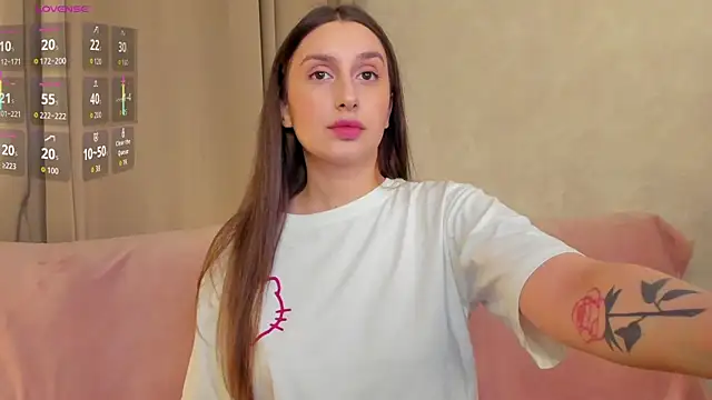 Snapshot of Celine_Coello chatting on April 23, 2026, 12:22 pm Celine Coello online show from April 23, 2026, 12:22 pm