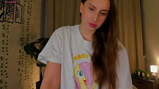 Snapshot of Celine_Coello chatting on April 15, 2026, 4:07 am Celine Coello online show from April 15, 2026, 4:07 am