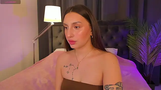 Snapshot of Celine_Coello chatting on May 9, 2026, 12:19 pm Celine Coello online show from May 9, 2026, 12:19 pm