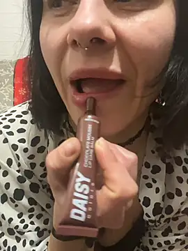 Snapshot of AlisRoxy chatting on February 6, 2026, 8:49 pm AlisRoxy online show from February 6, 2026, 8:49 pm