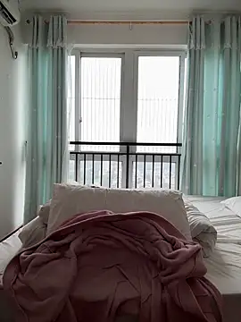 Snapshot of ruanruan05 chatting on March 24, 2026, 1:27 am ruanruan05 online show from March 24, 2026, 1:27 am