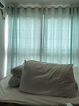 Snapshot of ruanruan05 chatting on March 8, 2026, 2:04 am ruanruan05 online show from March 8, 2026, 2:04 am