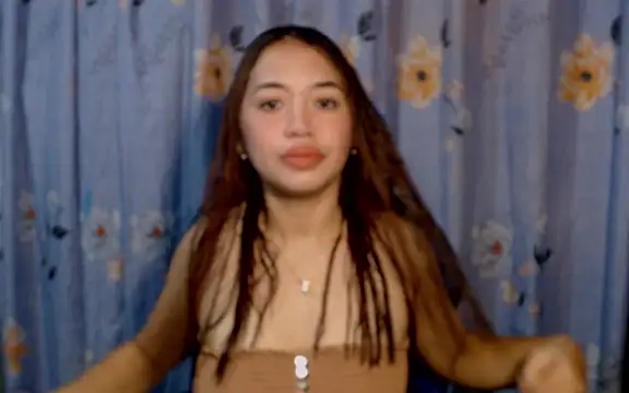 Snapshot of pinay_mayahiga chatting on April 4, 2026, 5:14 am pinay mayahiga online show from April 4, 2026, 5:14 am