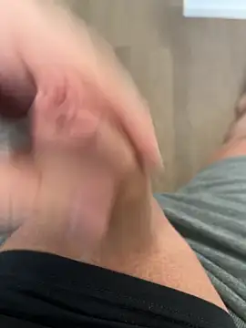 longdong00789 online show from April 20, 2026, 9:45 am