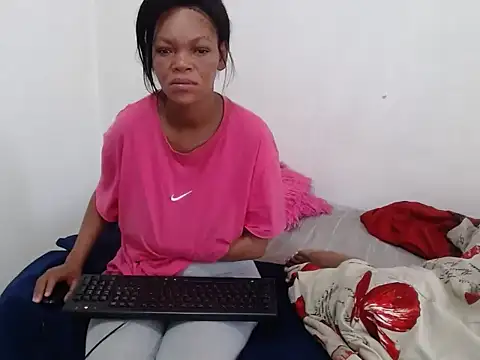 Snapshot of B_Slut chatting on February 19, 2026, 4:15 pm B Slut online show from February 19, 2026, 4:15 pm