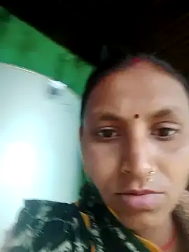 Snapshot of Juli_rathore chatting on February 2, 2026, 2:32 am Juli rathore online show from February 2, 2026, 2:32 am