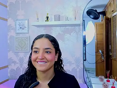 Emma Thompssonn online show from February 5, 2026, 11:50 am