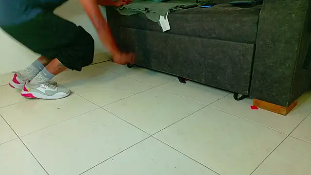 Snapshot of AndrewKenoxx_ chatting on February 16, 2026, 7:34 pm AndrewKenoxx online show from February 16, 2026, 7:34 pm