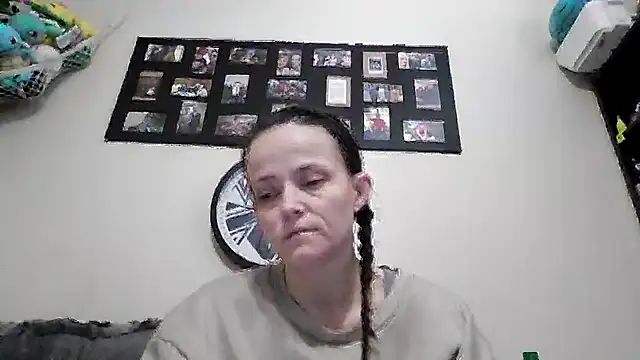 tinytea2026 online show from January 17, 2026, 4:32 pm