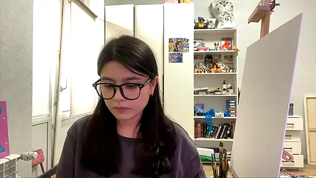 SaintMari online show from May 14, 2026, 2:14 pm