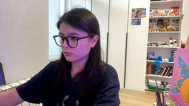 SaintMari online show from May 9, 2026, 2:20 pm
