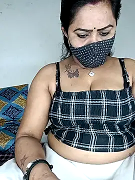 Ruby-7 online show from February 14, 2026, 5:24 pm