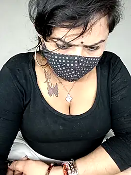 Ruby-7 online show from February 15, 2026, 6:07 pm