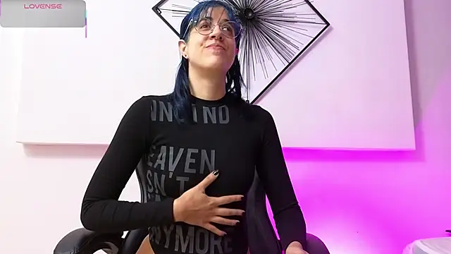 Snapshot of Rosse_Baker_ chatting on March 4, 2026, 12:46 pm Rosse Baker online show from March 4, 2026, 12:46 pm