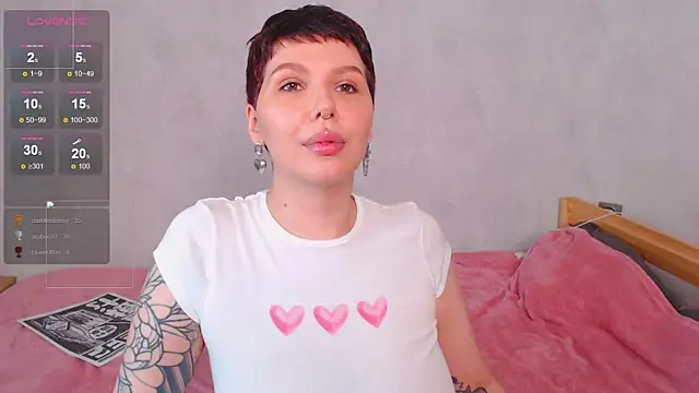 Snapshot of Elise_Day chatting on May 16, 2026, 10:36 am Elise Day online show from May 16, 2026, 10:36 am
