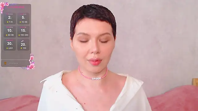 Snapshot of Elise_Day chatting on May 17, 2026, 10:04 am Elise Day online show from May 17, 2026, 10:04 am