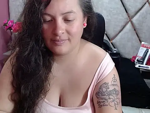 Snapshot of Sarah_Boobs_ chatting on February 26, 2026, 3:28 am Sarah Boobs online show from February 26, 2026, 3:28 am