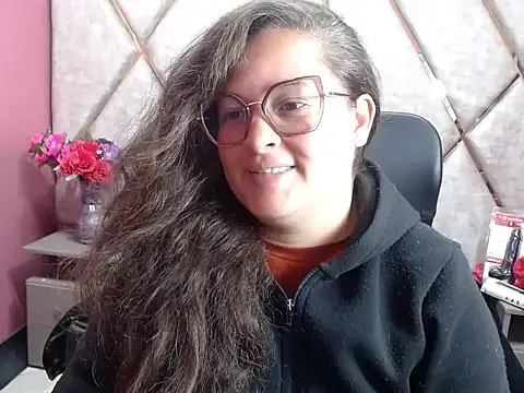 Snapshot of Sarah_Boobs_ chatting on February 27, 2026, 3:29 am Sarah Boobs online show from February 27, 2026, 3:29 am