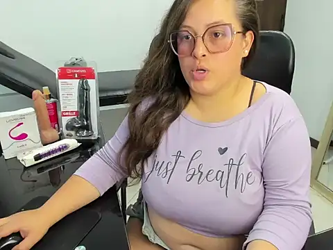 Snapshot of Sarah_Boobs_ chatting on February 12, 2026, 8:08 pm Sarah Boobs online show from February 12, 2026, 8:08 pm