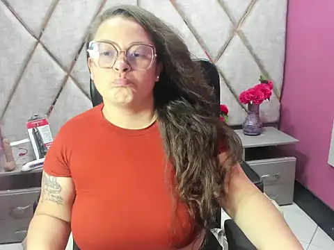Sarah Boobs  online show from April 9, 2026, 3:41 am