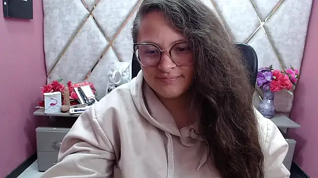 Snapshot of Sarah_Boobs_ chatting on February 6, 2026, 3:46 am Sarah Boobs online show from February 6, 2026, 3:46 am