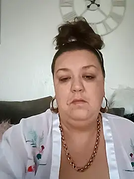 Snapshot of Nova-iswiserx chatting on February 14, 2026, 10:04 am Nova-iswiserx online show from February 14, 2026, 10:04 am