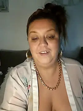 Snapshot of Nova-iswiserx chatting on February 2, 2026, 10:25 am Nova-iswiserx online show from February 2, 2026, 10:25 am