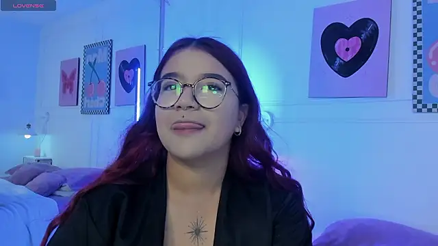 Rosy Sweet online show from March 20, 2026, 7:37 pm