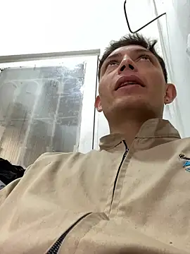 Snapshot of santiObrero chatting on January 16, 2026, 3:16 pm santiObrero online show from January 16, 2026, 3:16 pm