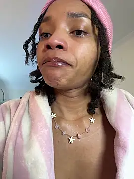 Snapshot of Ebony_love07 chatting on May 3, 2026, 1:25 pm Ebony love07 online show from May 3, 2026, 1:25 pm