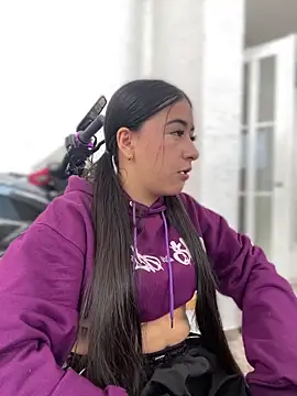 Snapshot of AuroraJohns_Pink chatting on January 31, 2026, 8:29 pm AuroraJohns Pink online show from January 31, 2026, 8:29 pm