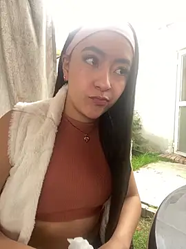 Snapshot of AuroraJohns_Pink chatting on February 13, 2026, 7:25 pm AuroraJohns Pink online show from February 13, 2026, 7:25 pm