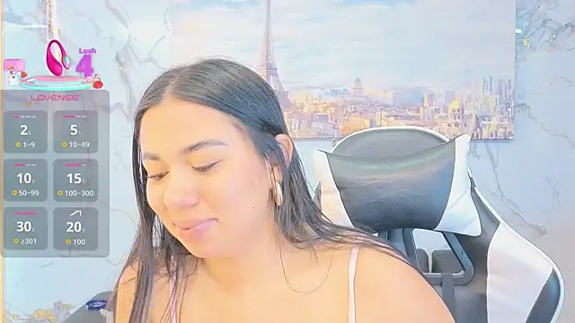 Snapshot of Girls_Beach_aws chatting on March 2, 2026, 4:35 am Girls Beach aws online show from March 2, 2026, 4:35 am