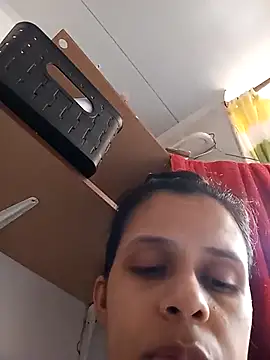 mitzukywinteer online show from February 10, 2026, 5:23 pm