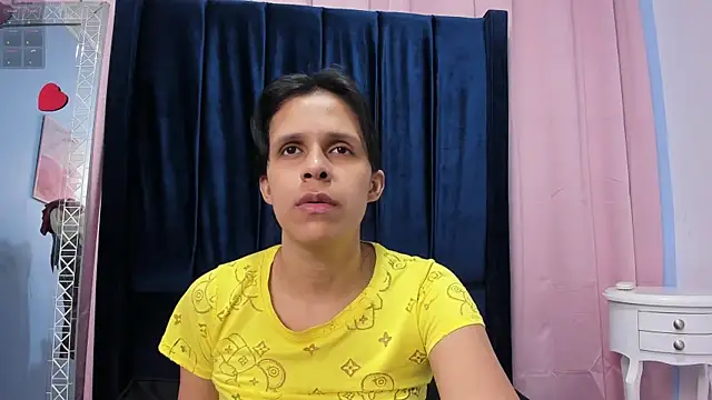 Snapshot of mitzukywinteer chatting on March 22, 2026, 8:10 pm mitzukywinteer online show from March 22, 2026, 8:10 pm