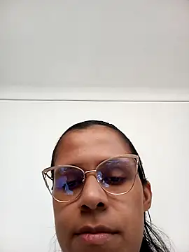 Snapshot of mitzukywinteer chatting on March 25, 2026, 8:19 pm mitzukywinteer online show from March 25, 2026, 8:19 pm