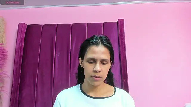 Snapshot of mitzukywinteer chatting on April 16, 2026, 10:01 pm mitzukywinteer online show from April 16, 2026, 10:01 pm