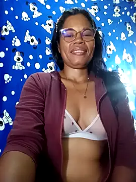Snapshot of Yandris_1212 chatting on May 10, 2026, 1:31 am Yandris 1212 online show from May 10, 2026, 1:31 am