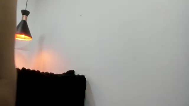 Snapshot of zaira_skinny chatting on March 31, 2026, 3:41 am zaira skinny online show from March 31, 2026, 3:41 am